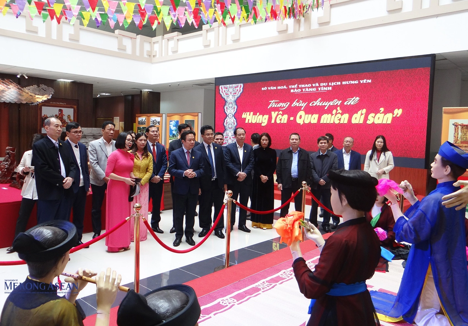 Triển lãm, trưng bày “Hưng Yên - Qua miền di sản”