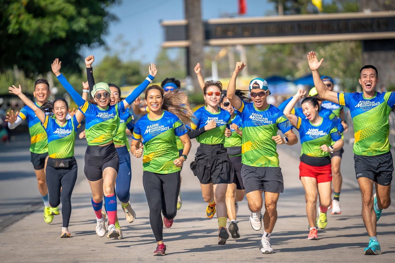 Giải chạy Marathon "Chinh phục đỉnh núi Bà Đen"